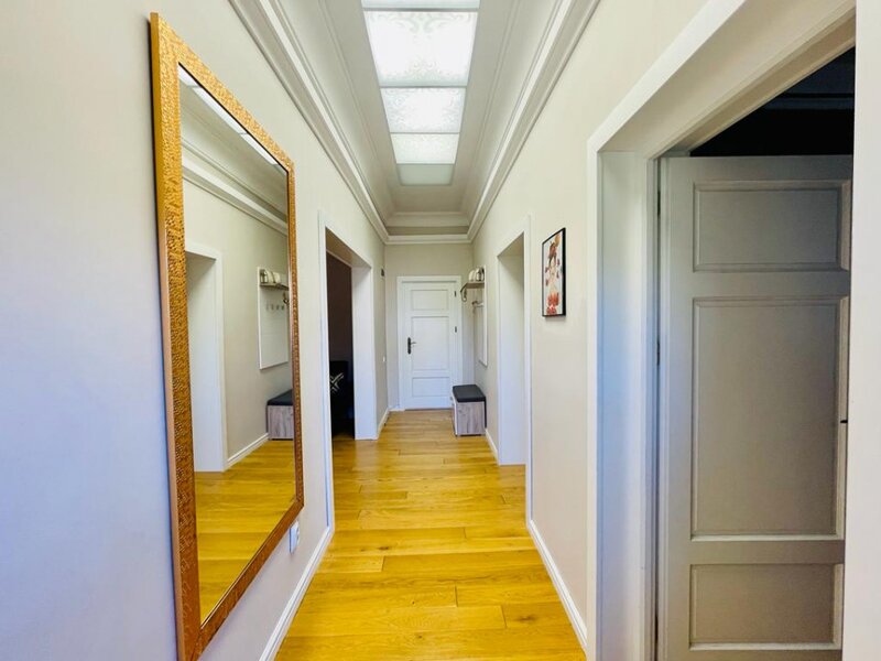 Pajura, Presei, apartament 3 camere deosebit, centrala proprie.