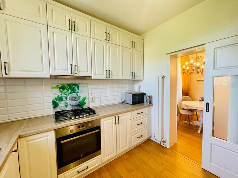 Pajura, Presei, apartament 3 camere deosebit, centrala proprie.
